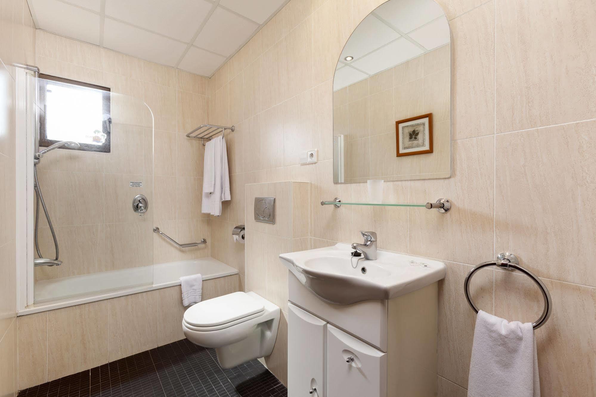 Crown Resorts Club La Riviera La Cala De Mijas Ngoại thất bức ảnh